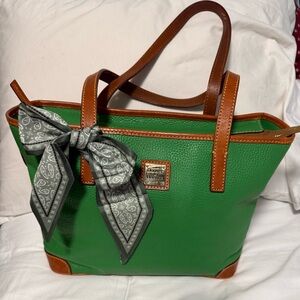 Dooney & Bourke Green and Tan Leather Tote Bag! Gorgeous with free Bag Scarf!